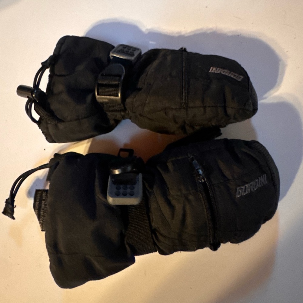 Gordini size small toddler Black Kids Mittens